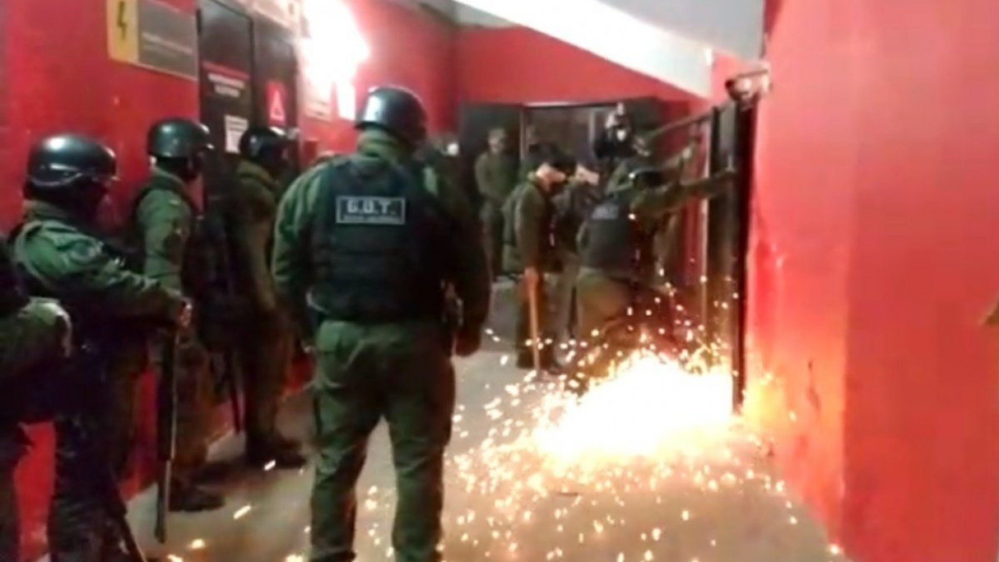 La Policía neutralizó una sala búnker de la barra de Newell’s en el Coloso Marcelo Bielsa